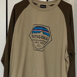 Patagonia jersey long sleeve brown and tan Men’s  size XL